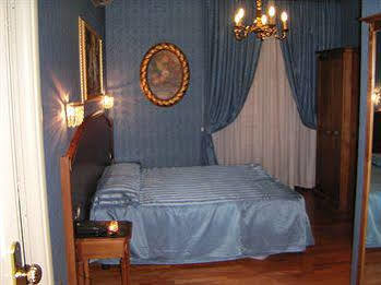 Mamas Collection Montecitorio Affittacamere 3*